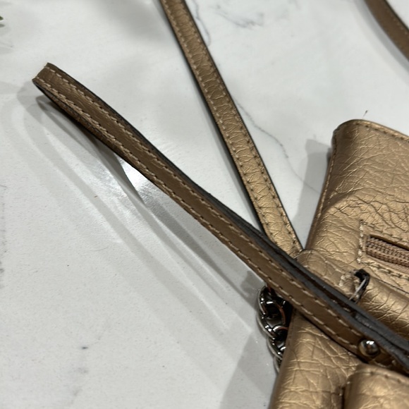 Nine West Convertible Metallic gold Crossbody Clutch Shoulder or wrislet bag - Picture 8 of 10